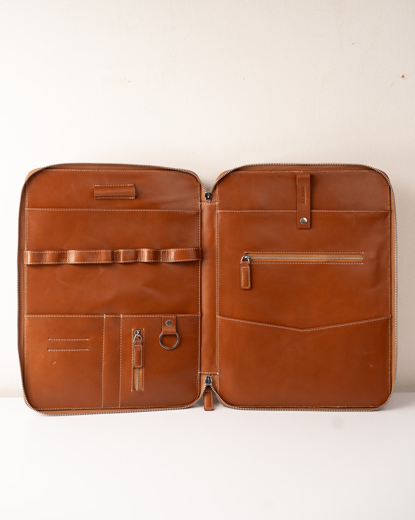官网飞艇168幸运号码结果直播记录 The Stack : Laptop Organizer in Tan by Dutchman