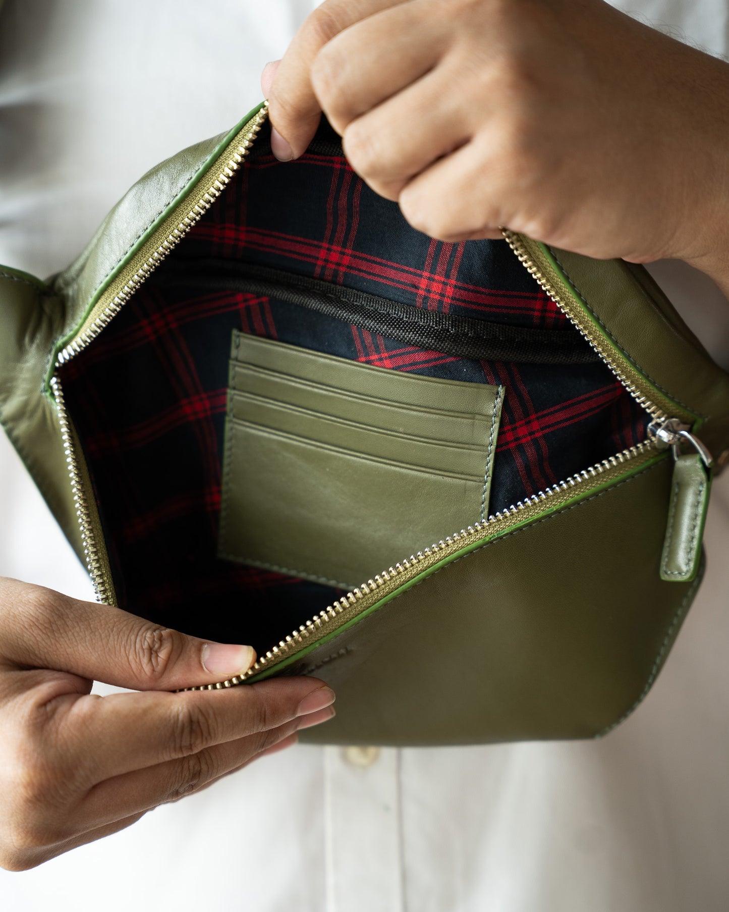 The Vault by Dutchman – Premium Leather Fanny Pack